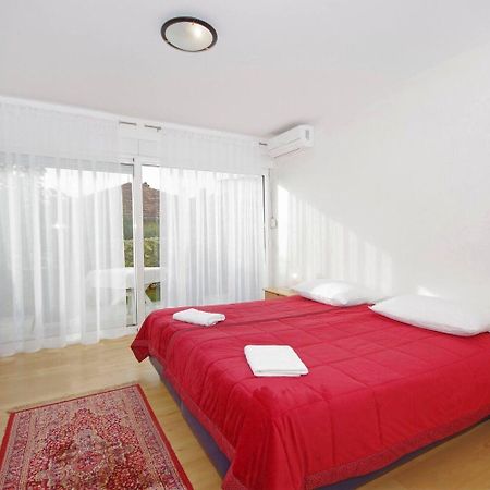 Apartments Javi - Free Private Parking Трогир Экстерьер фото