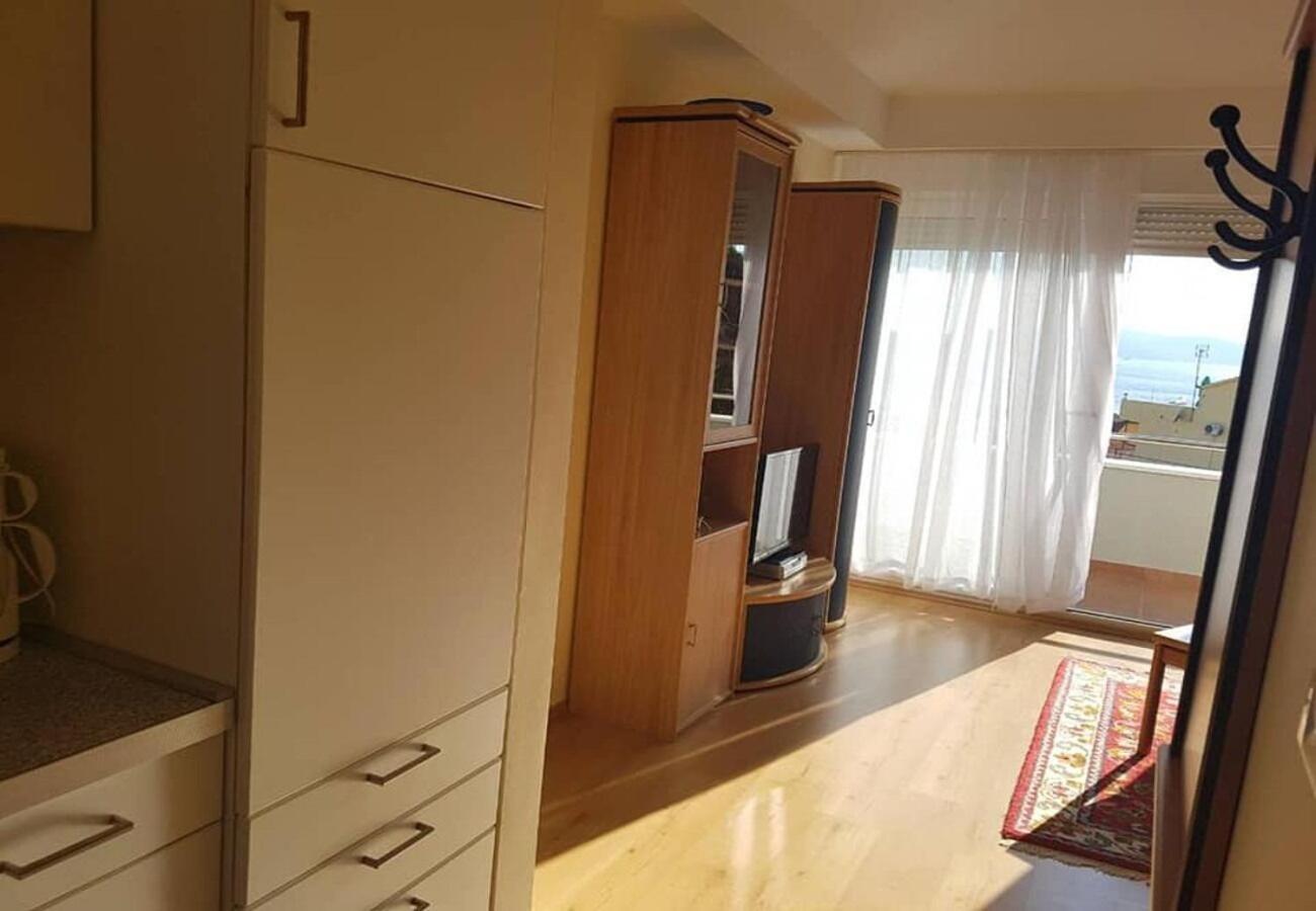 Apartments Javi - Free Private Parking Трогир Экстерьер фото