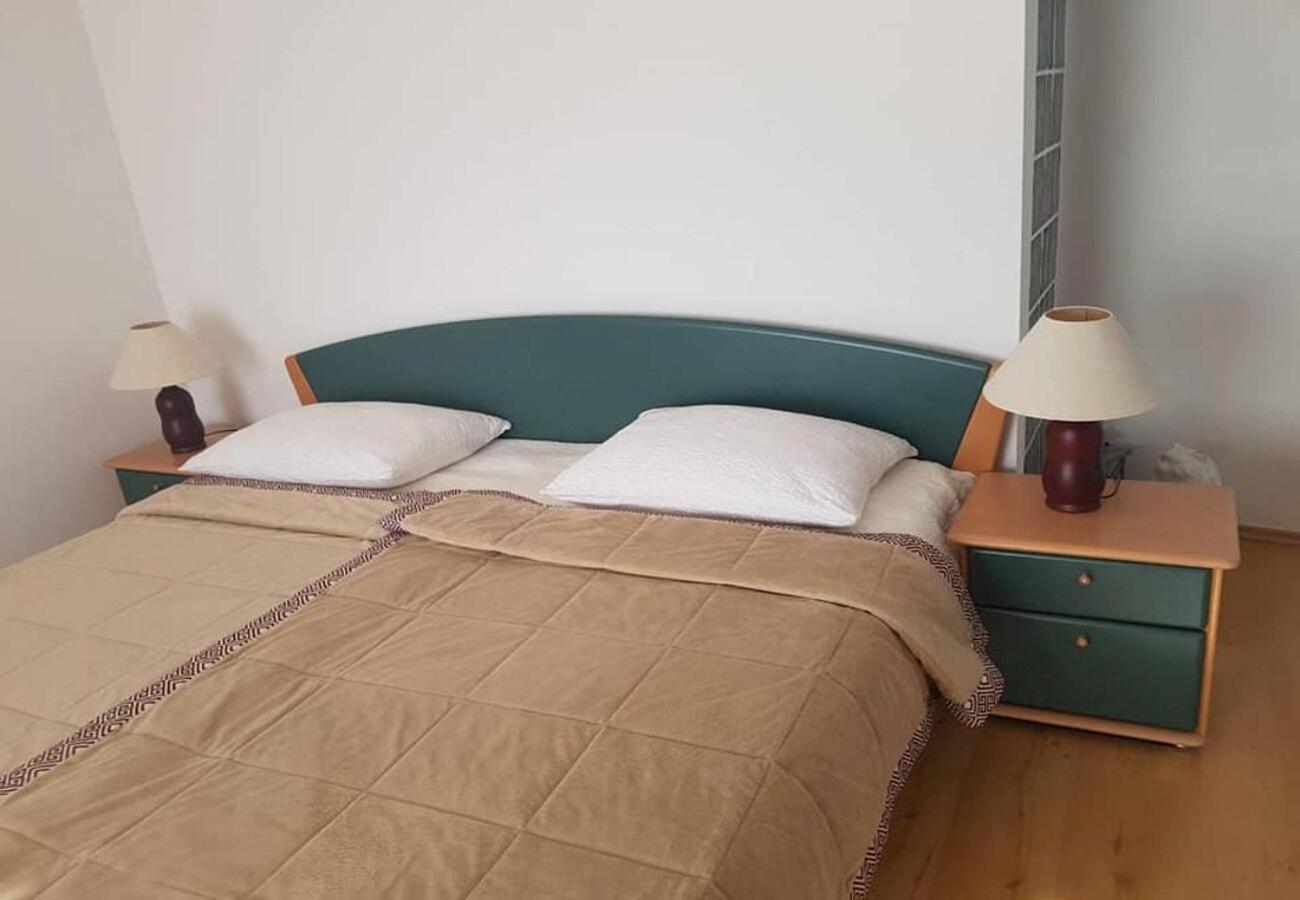 Apartments Javi - Free Private Parking Трогир Экстерьер фото