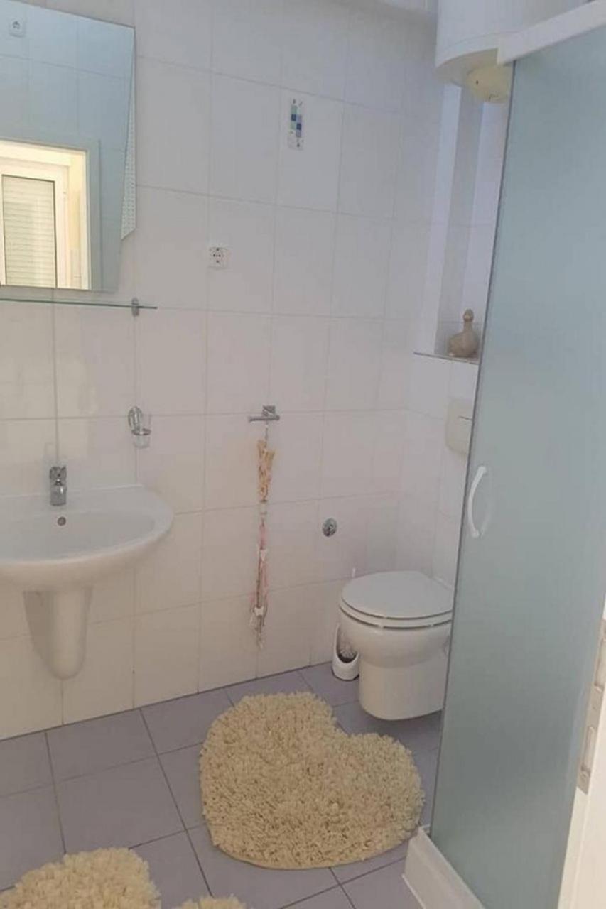 Apartments Javi - Free Private Parking Трогир Экстерьер фото