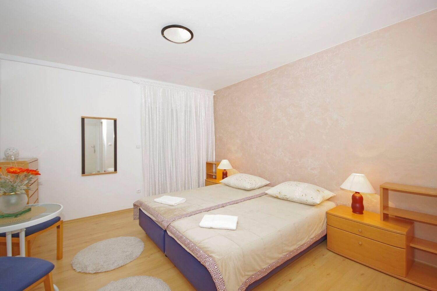 Apartments Javi - Free Private Parking Трогир Экстерьер фото