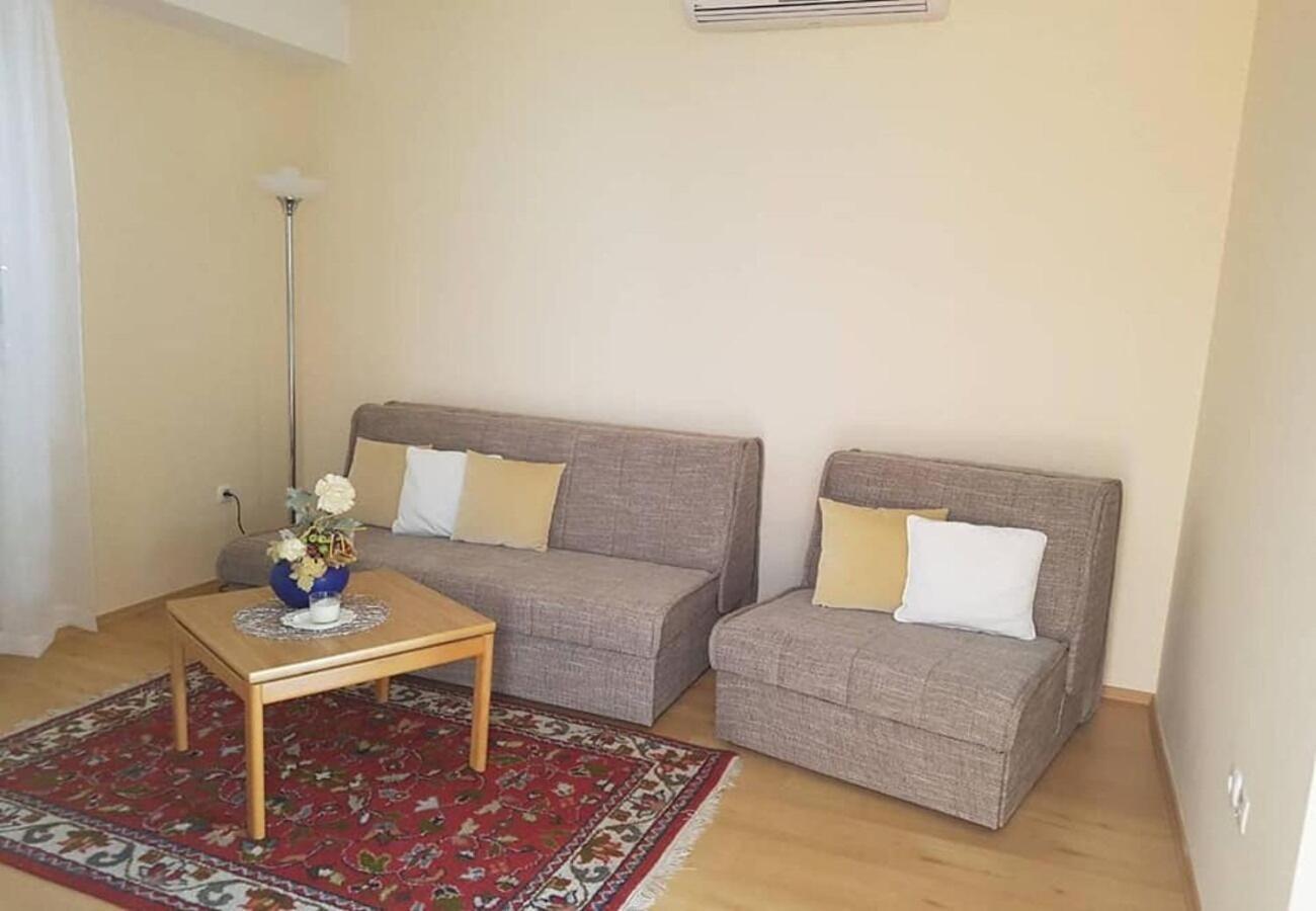 Apartments Javi - Free Private Parking Трогир Экстерьер фото